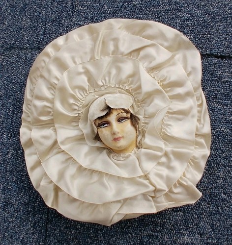 Antique 1920s flapper doll - flapper,